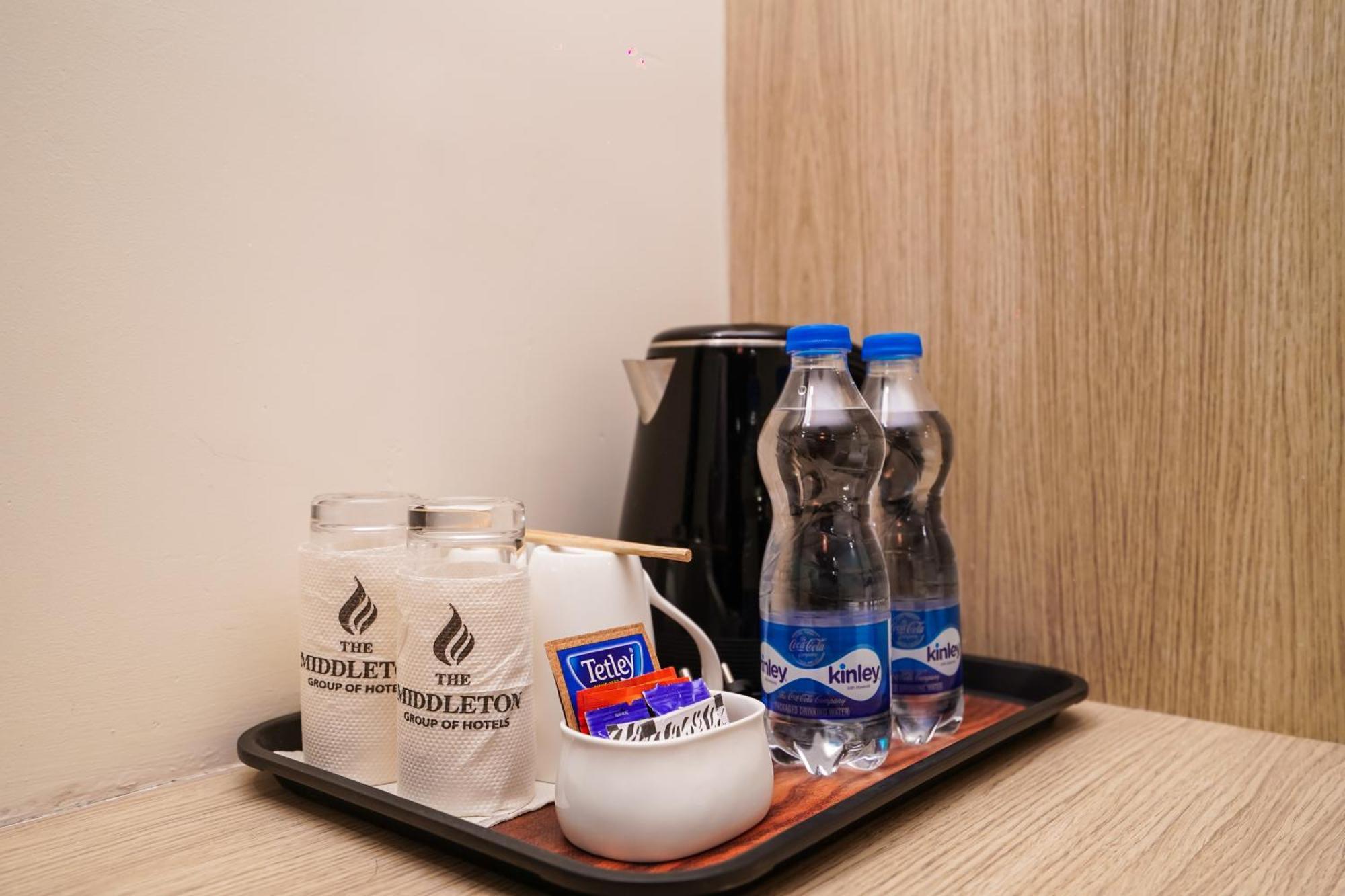 Hotel Middleton Nxt Бхубанешвара Экстерьер фото